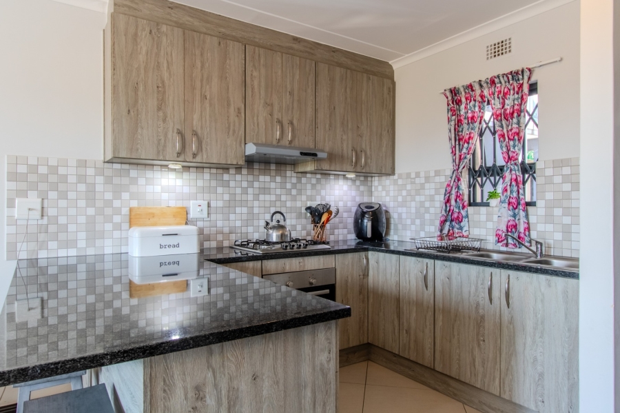 2 Bedroom Property for Sale in Buh Rein Estate Western Cape